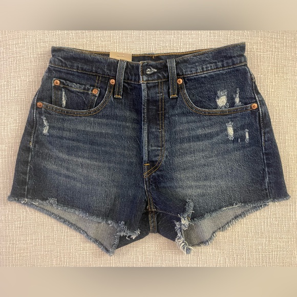 Levi 501 Shorts - Picture 1 of 5